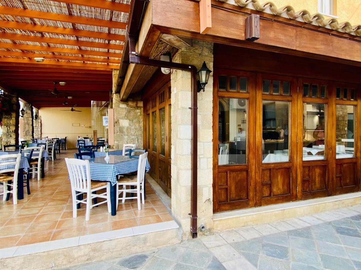 Basillica 3 Bedrooms Apartament *